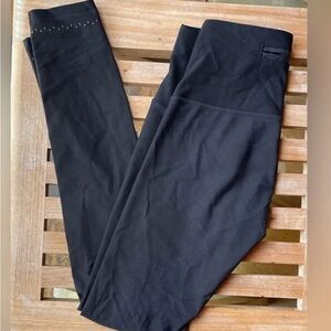 lululemon high-rise reflective tight. 28”, size 6